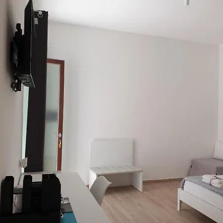 La Casa Di Antonio And Guest house